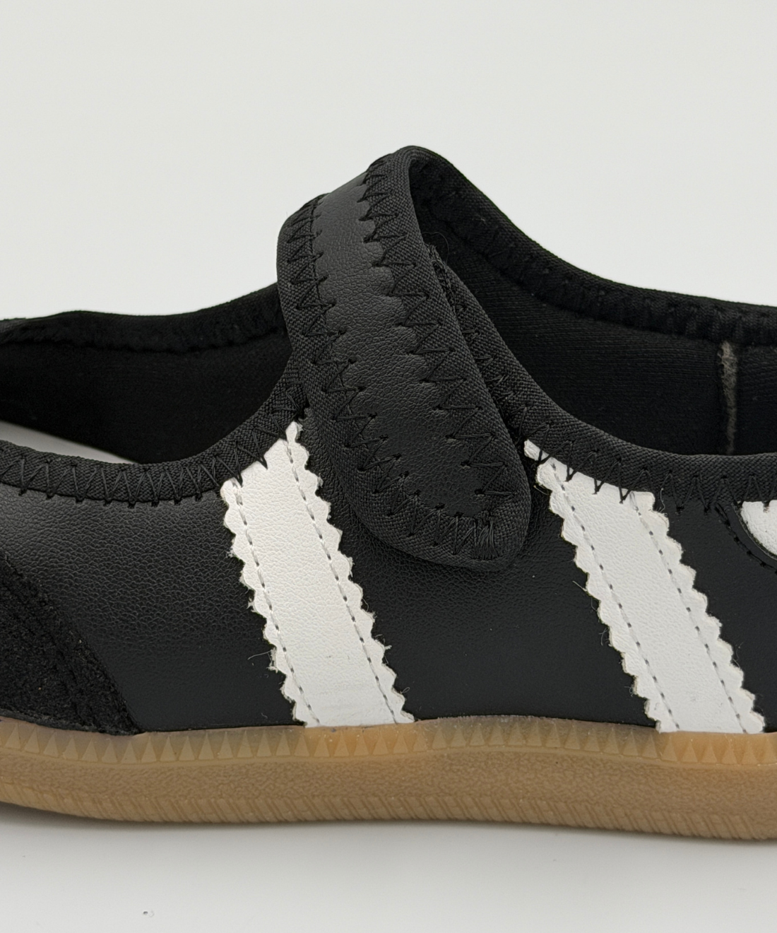 Aura Kids Negro/Blanco
