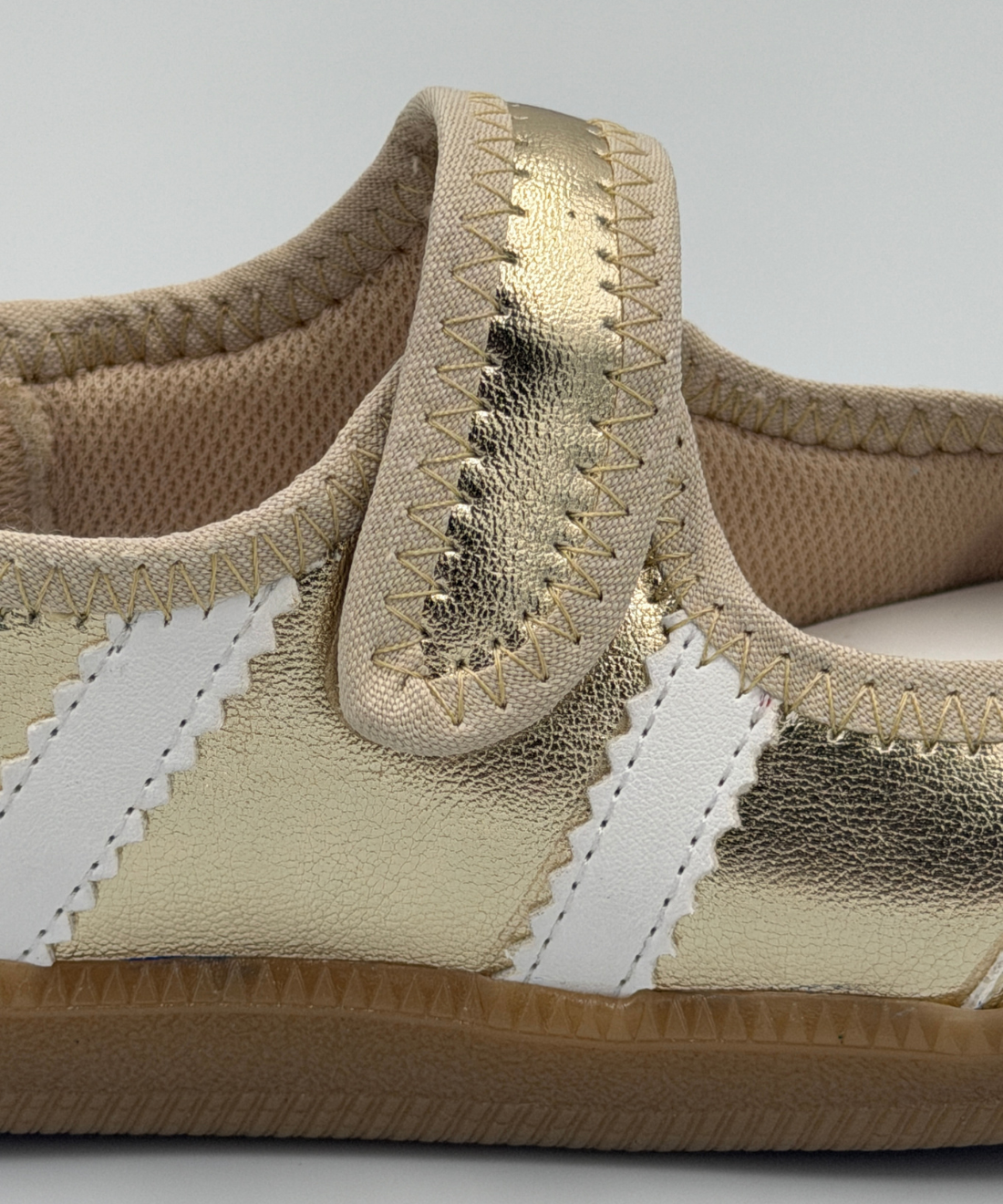 Aura Kids Dorado/Blanco