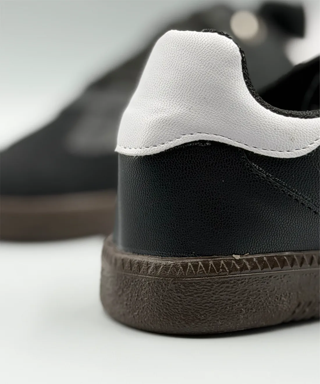 Dupe Samba Negro/Blanco