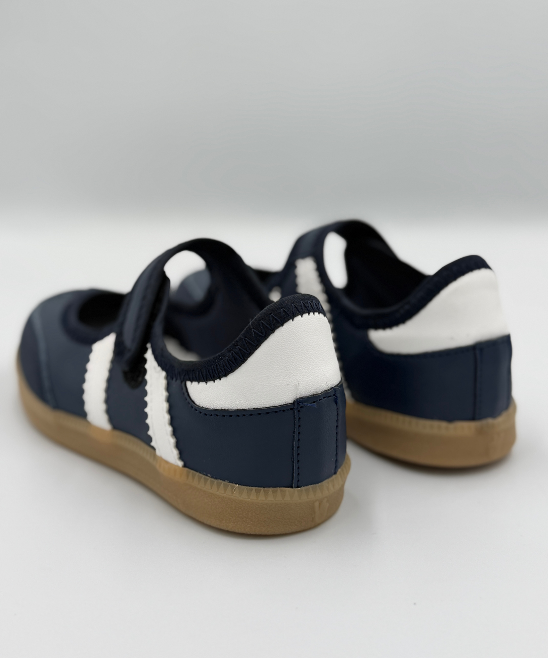 Aura Kids Azul Oscuro/Blanco