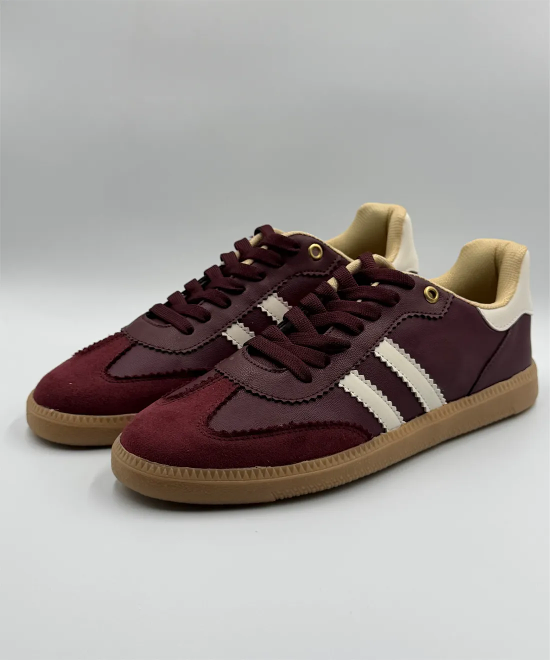 Clásico Guinda/Blanco